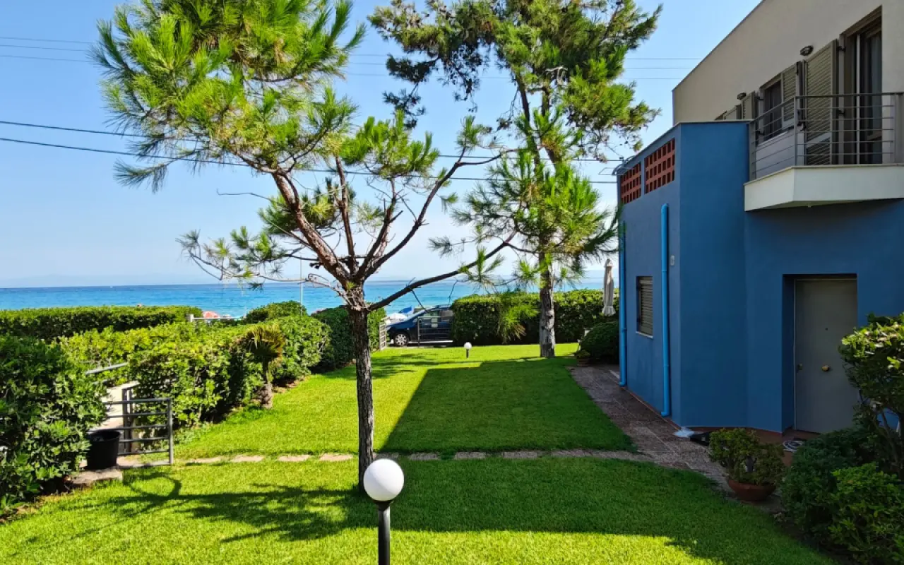 Villa Blumar exterior view